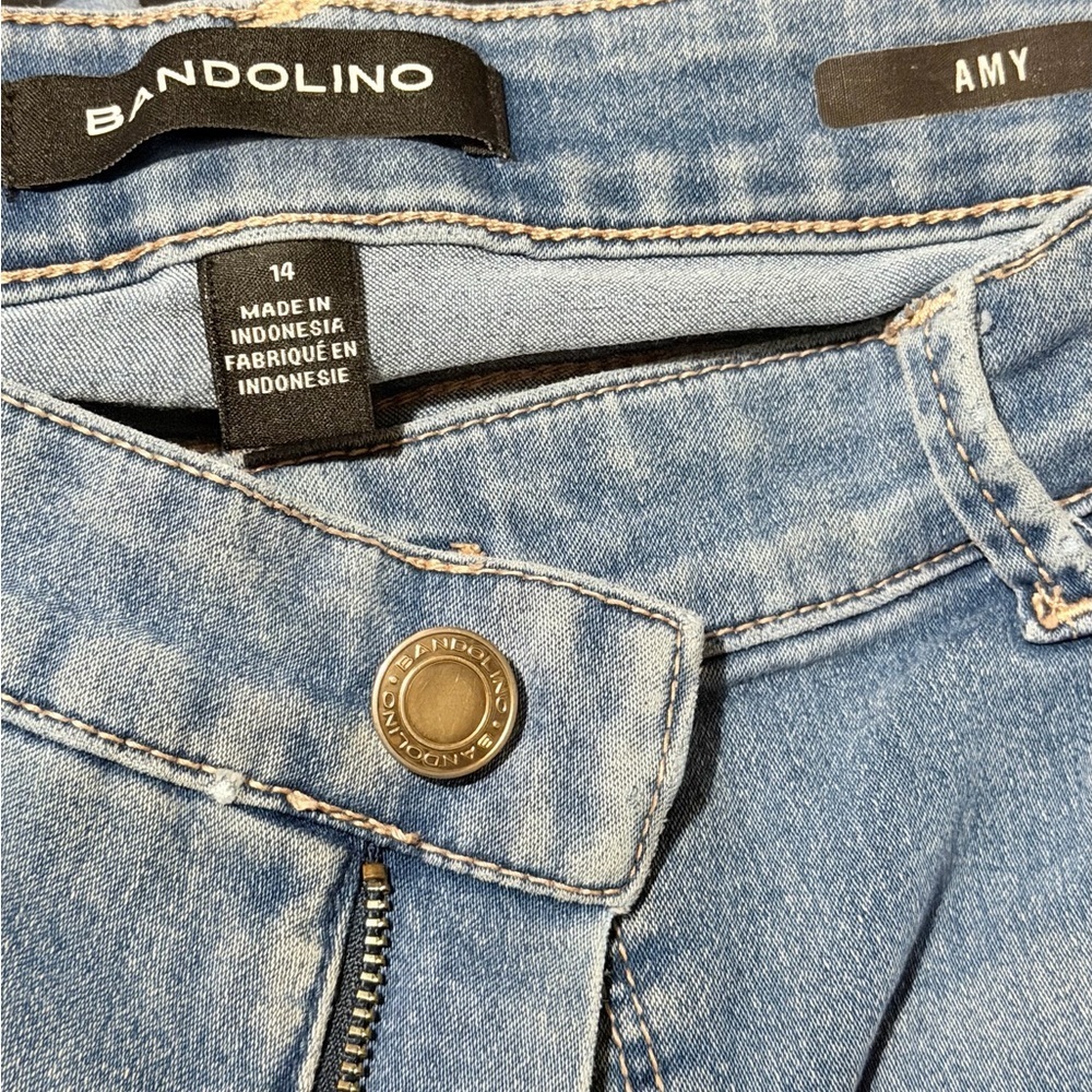 Bandolino Light Blue Straight Leg women’s Jeans - Picture 5 of 5